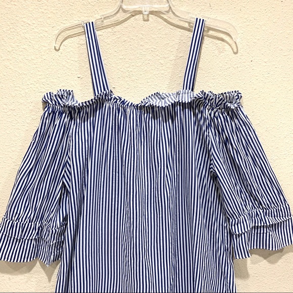 Plus Size Cold Shoulder Top (NWT) - Picture 2 of 7